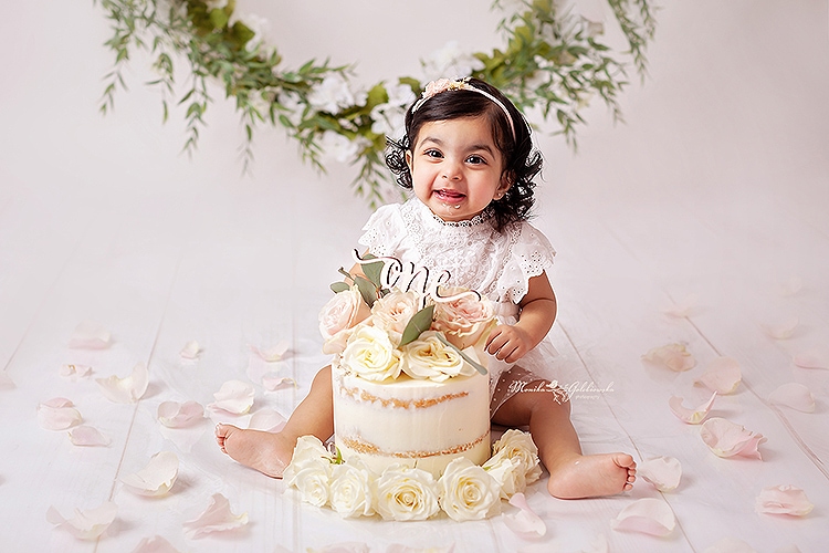 cake smash photographer long island first birthday photoshoot baby milestones 1 1